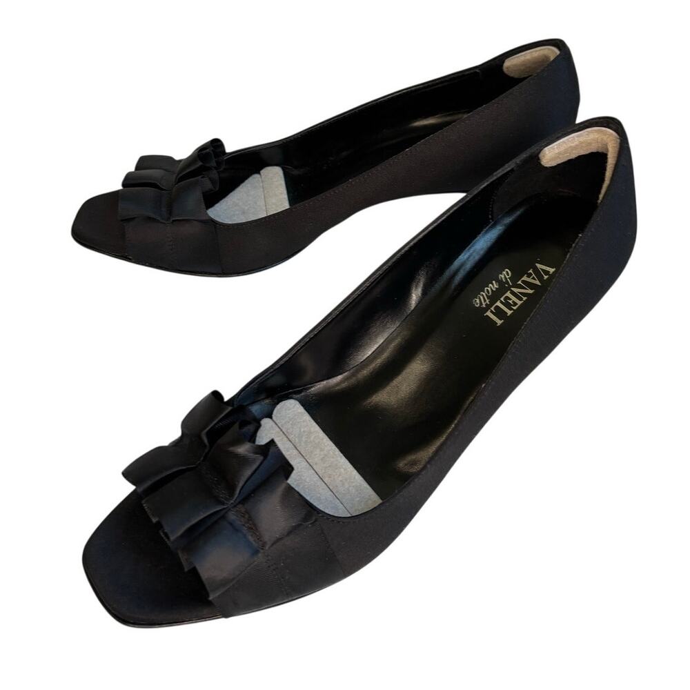 Vaneli Di Notte Black Satin Peep Toe Pumps Ruffle Bow 10N Narrow Vintage